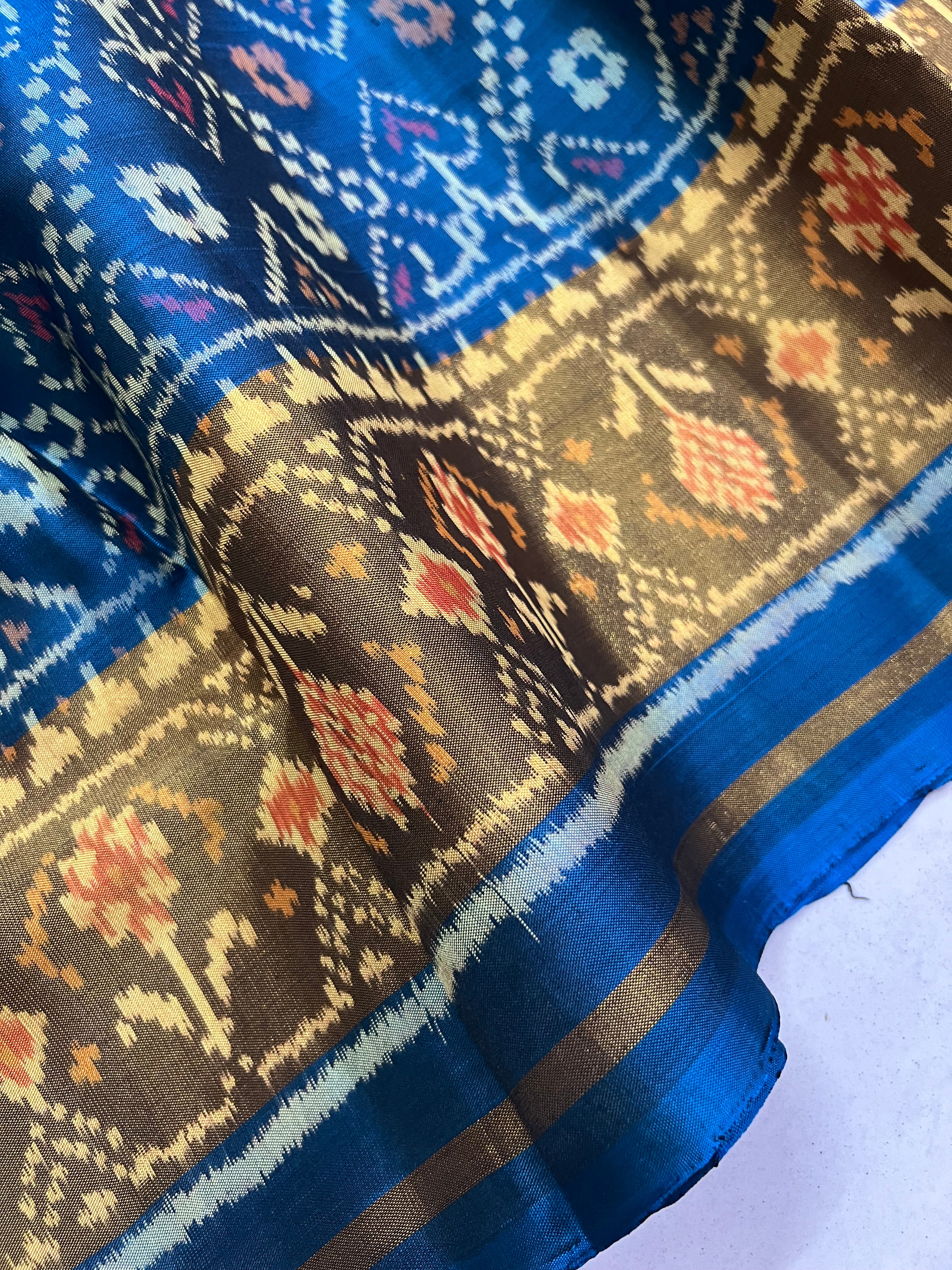 Manekchowk Traditional Design Handwoven Patola Silk Saree