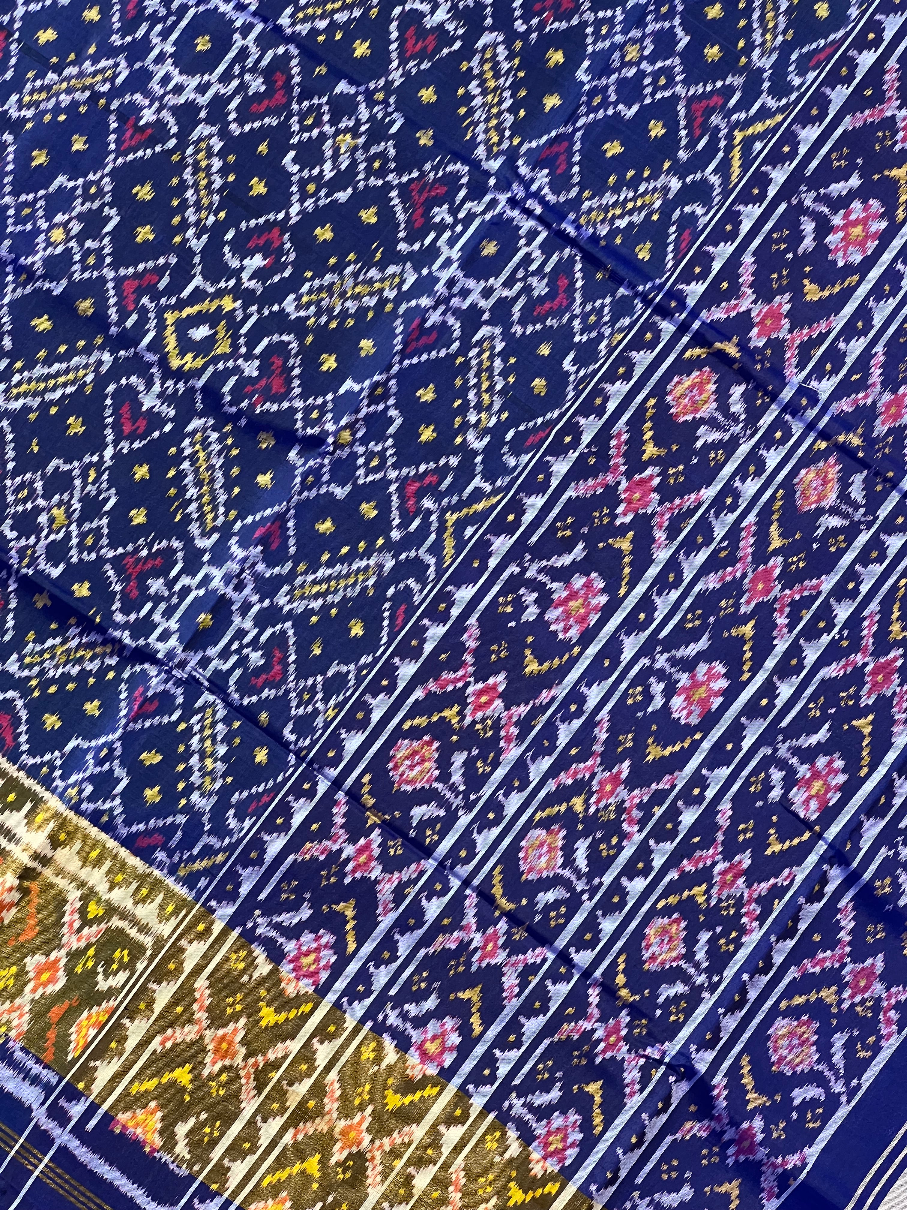 Manekchowk Tradition Design Handwoven Patola Silk Saree