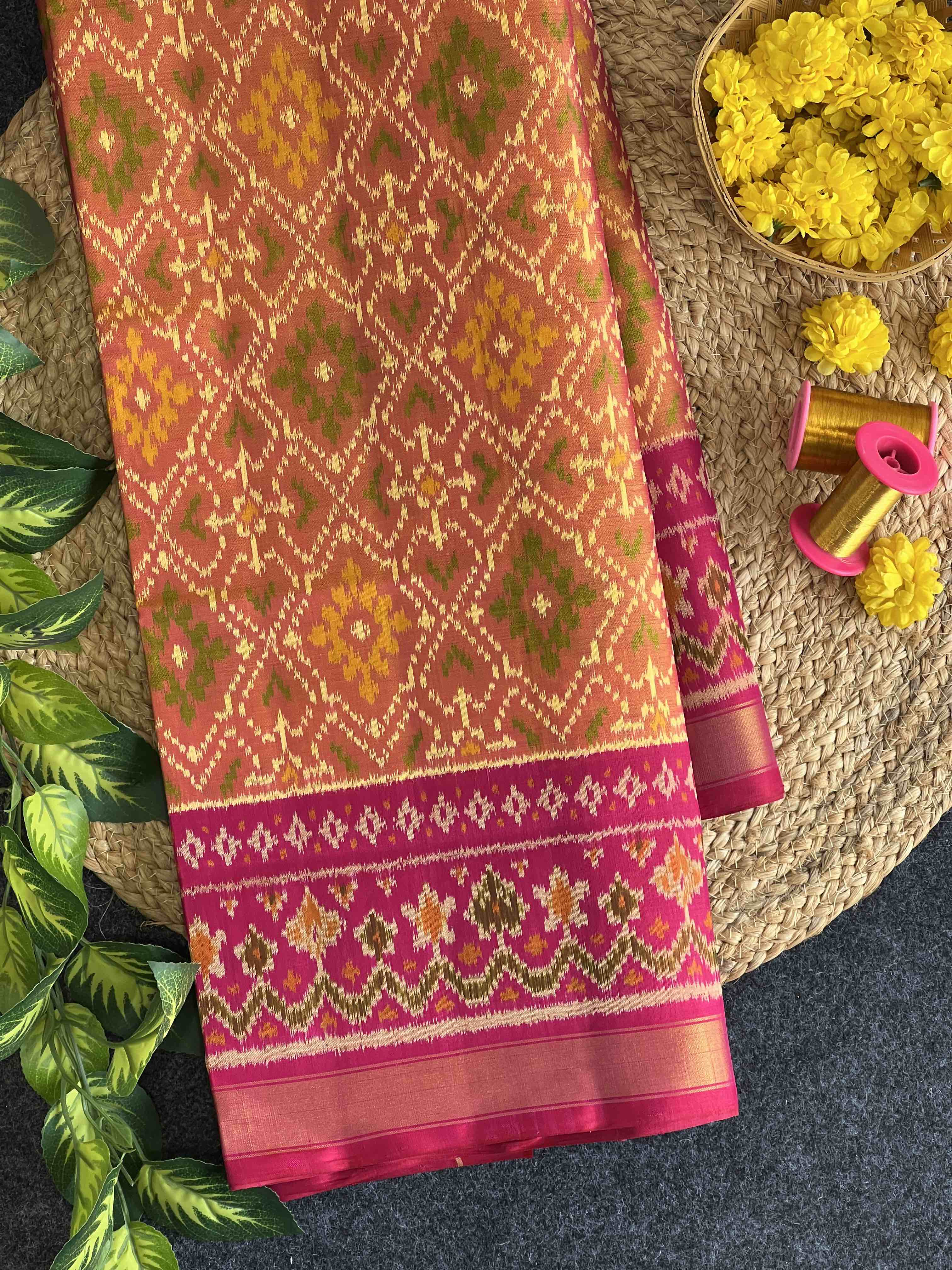 Pan-Chanda Traditional Design Handwoven Patola Silk Saree
