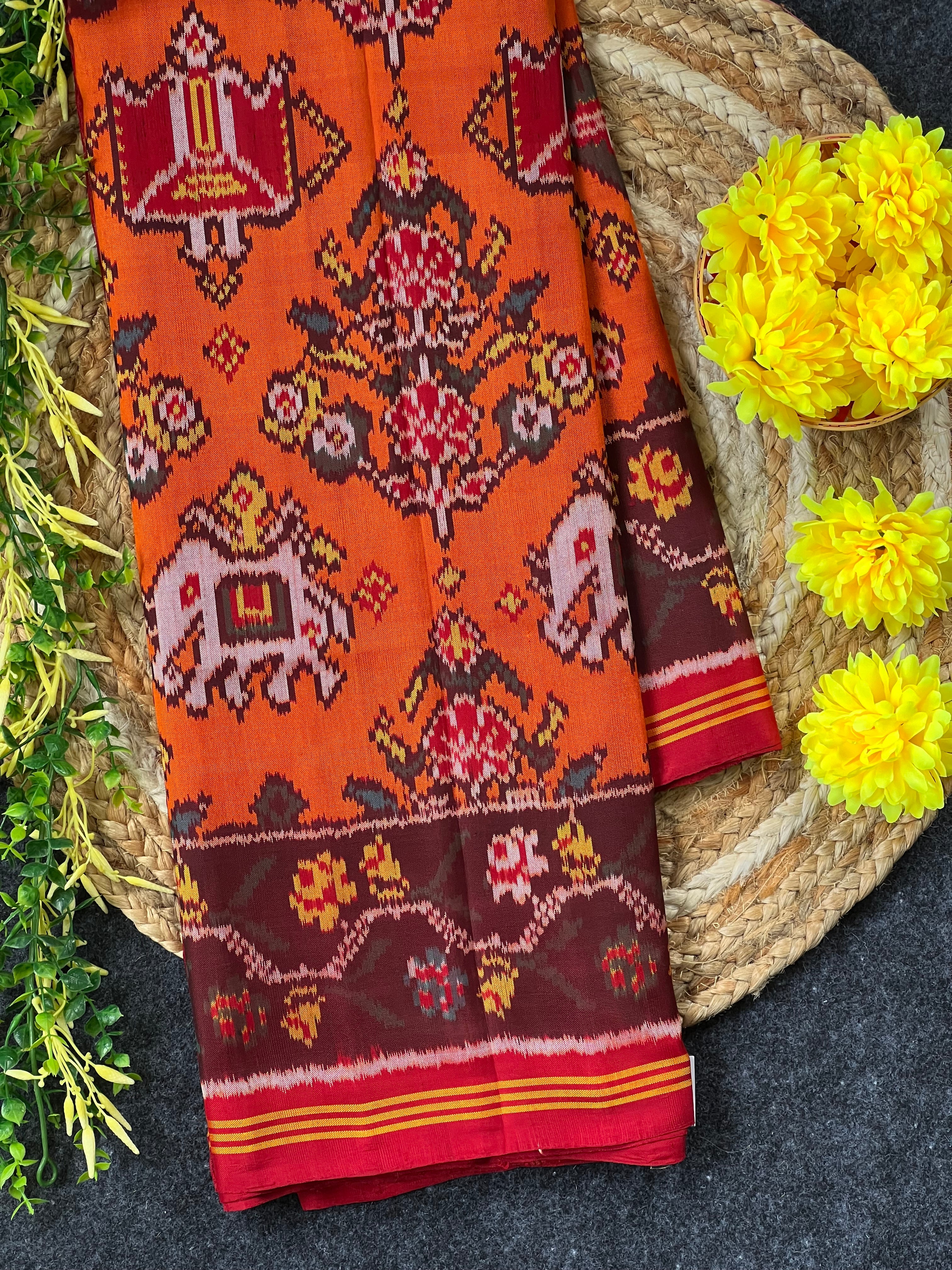 Motifs Traditional Design Handwoven Patola Silk Saree