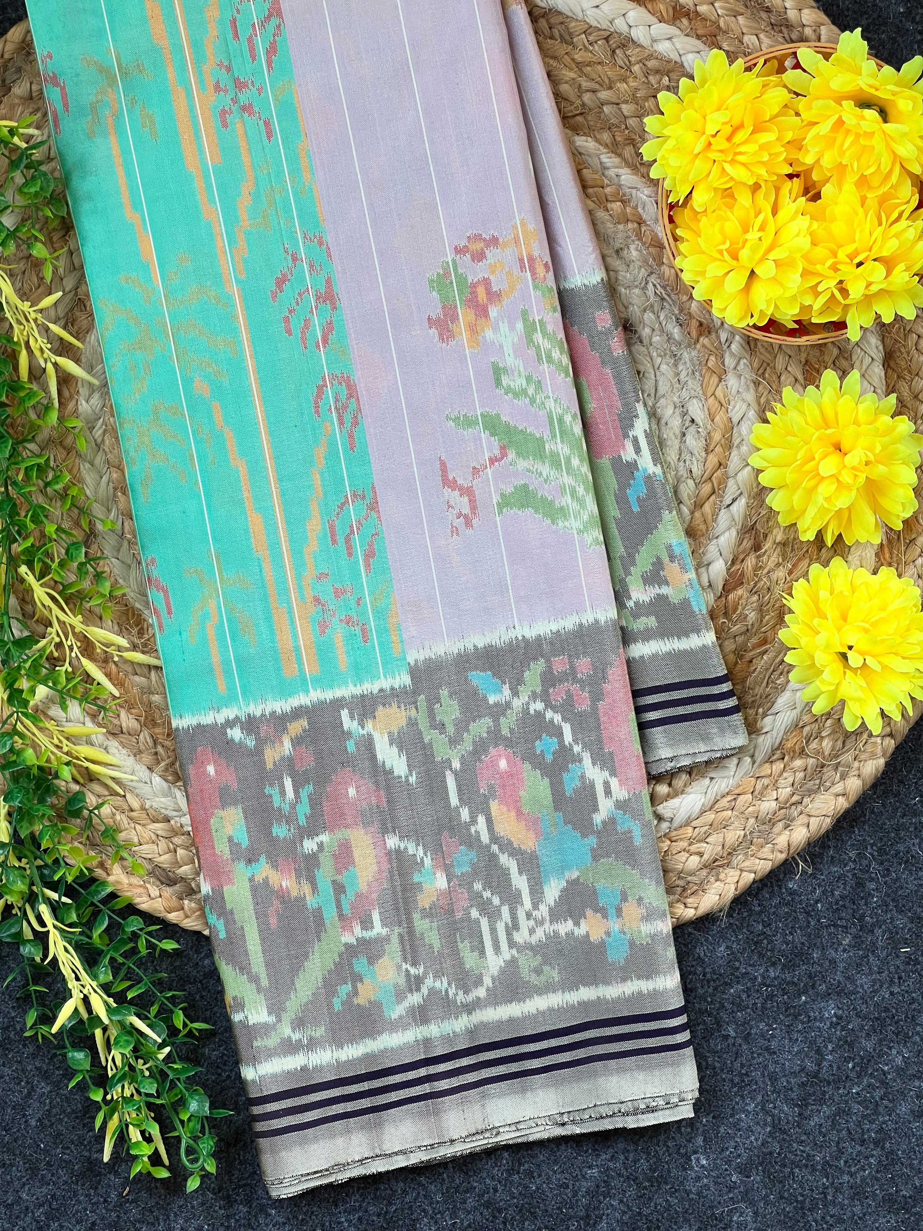 Pleats Style Designer Handwoven Patola Silk Saree Main image