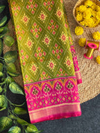 Pan-Chanda Traditional Design Handwoven Patola Silk Saree