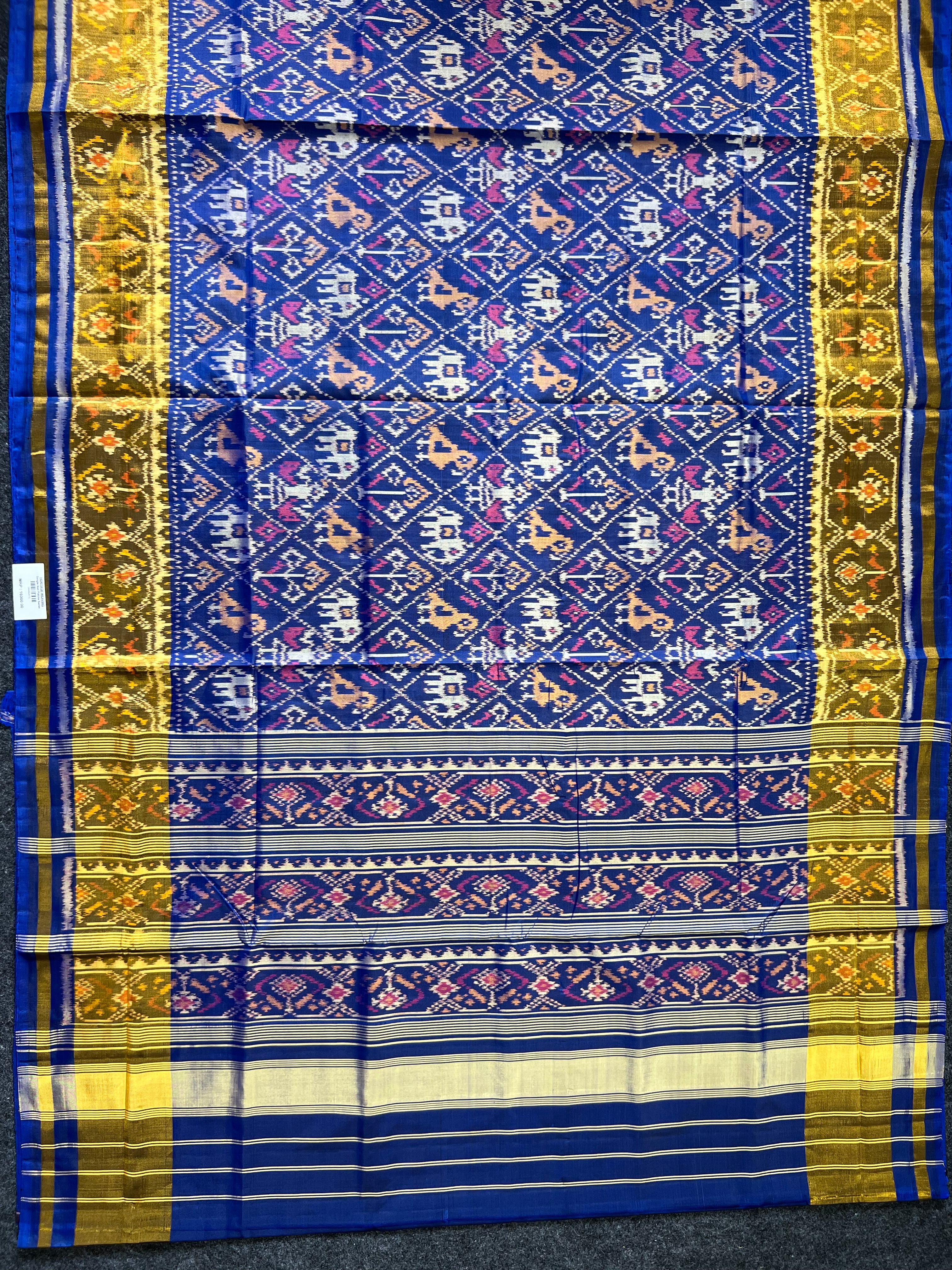 Narikunj Tradition Design Handwoven Patola Silk Saree Secondary image