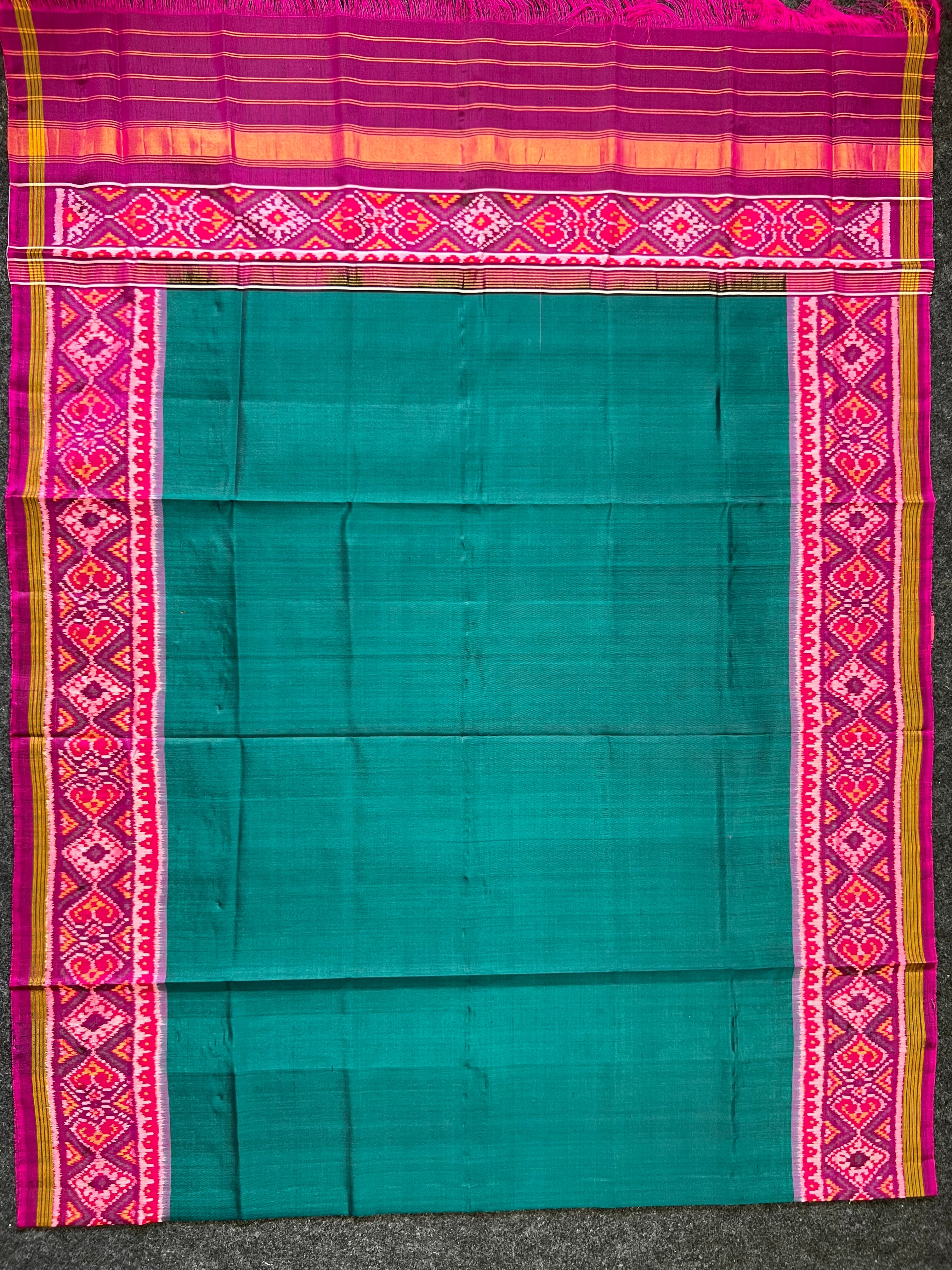 Plain Gala Border Handwoven Patola Dupatta Secondary image