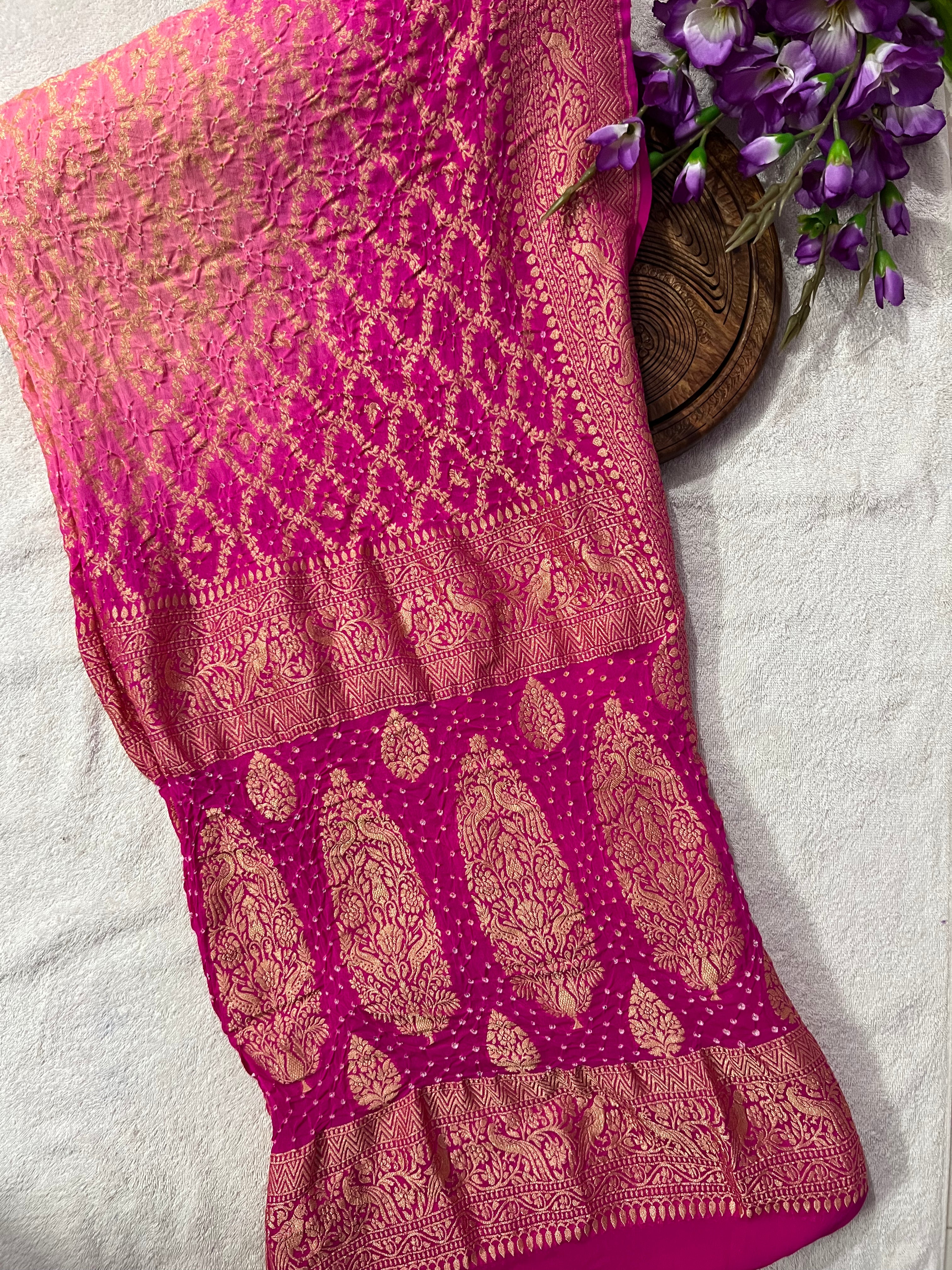 Georgette Bandhej Saree Main image