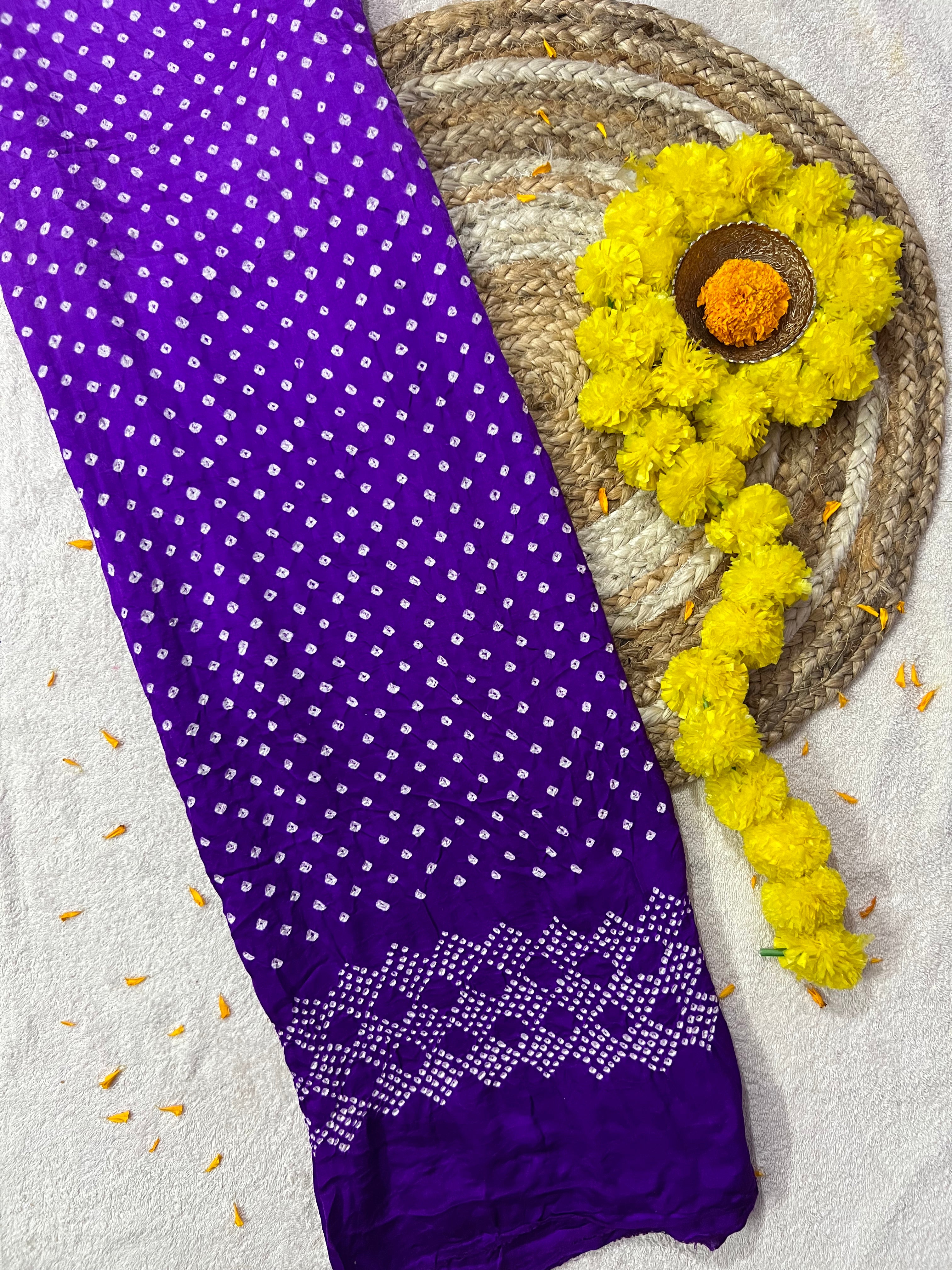 Gaji Silk Bandhej Dupatta Main image