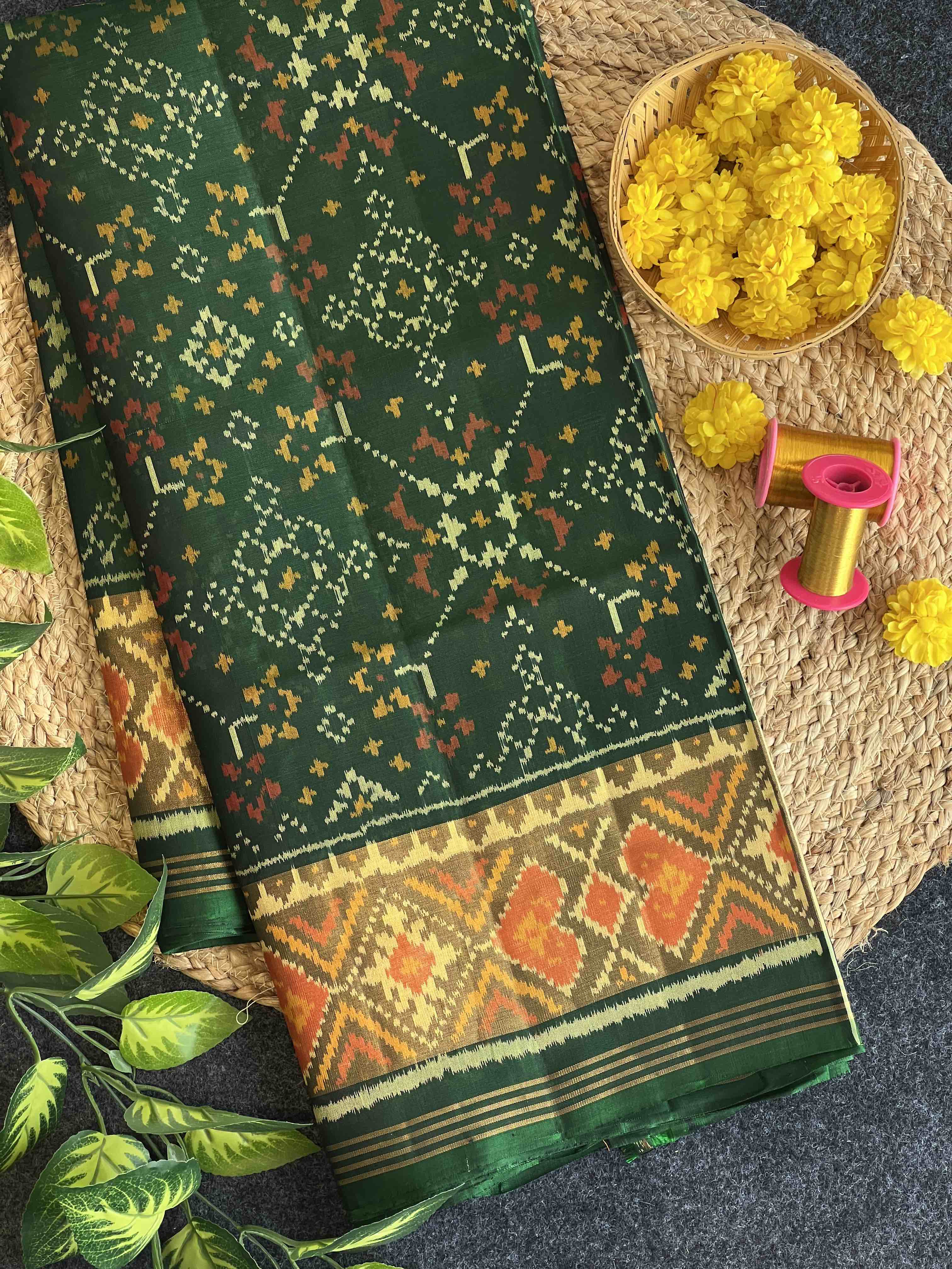 Green Navratna Traditional Design Handwoven Patola Silk Saree Main image