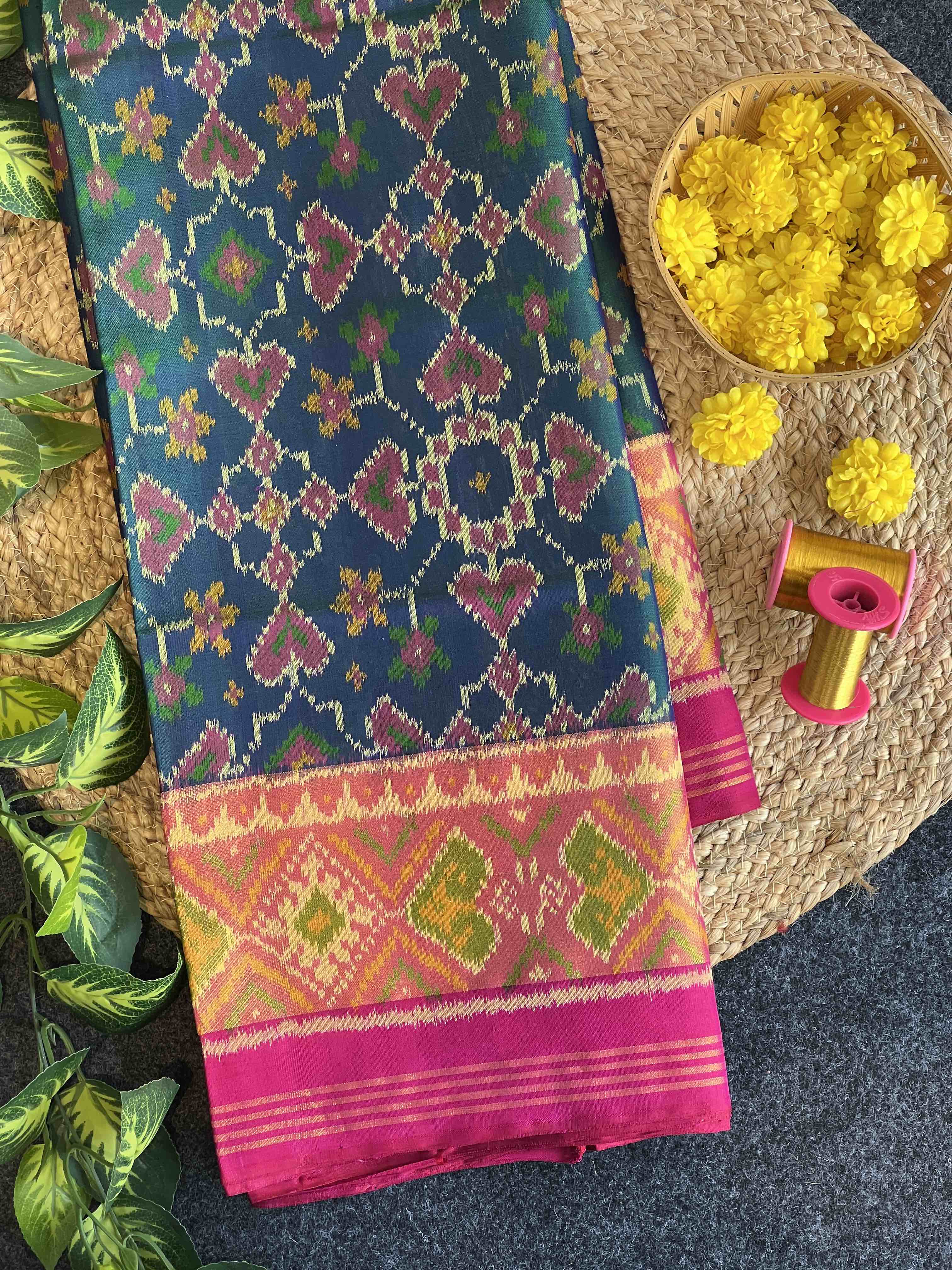 Navratna Manekcowk Tradition Design Handwoven Patola Silk Saree